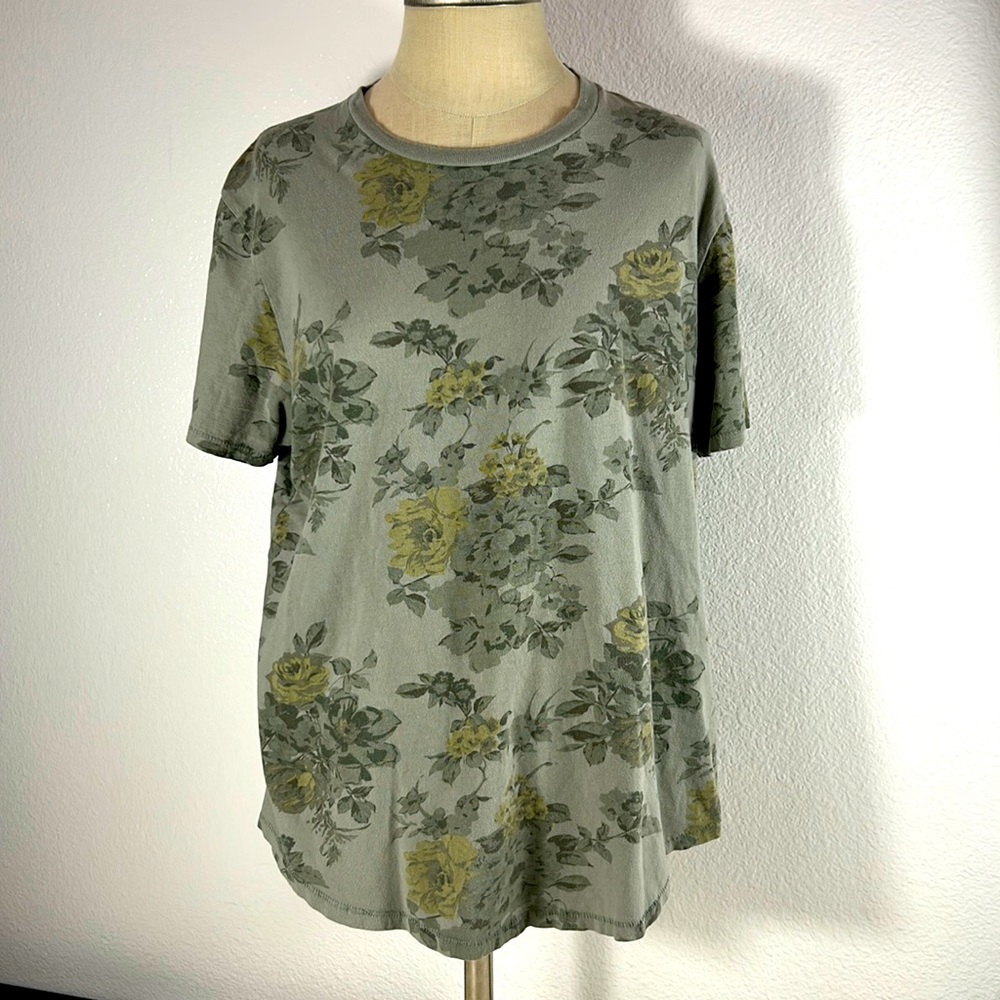Abercrombie & Fitch Floral Short Sleeve Tee